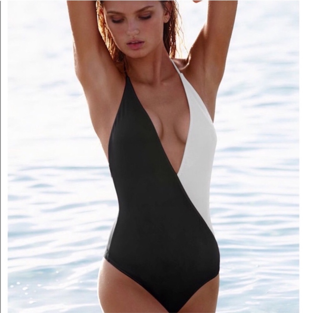 NWT VS Plunge Swimsuit